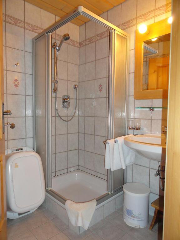 Baby- Und Kinderhof Aicherbauer Seeham Quarto foto