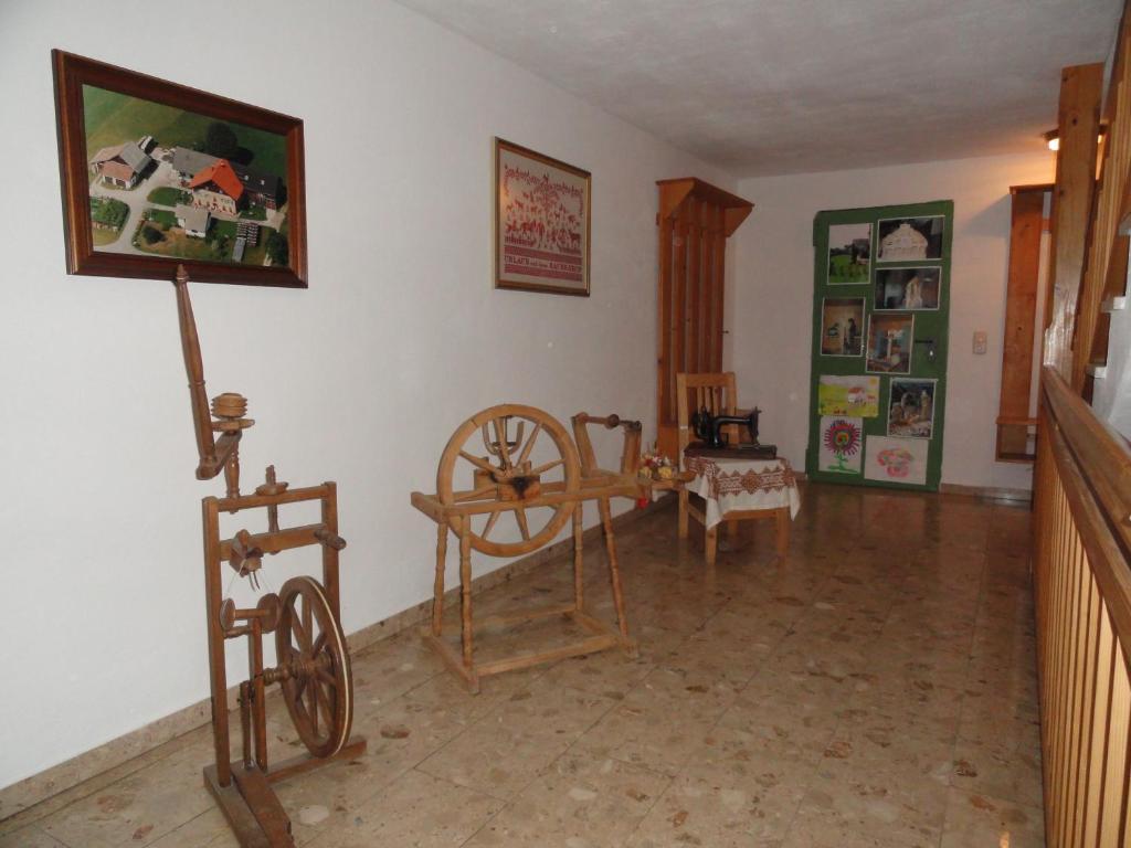 Baby- Und Kinderhof Aicherbauer Seeham Quarto foto