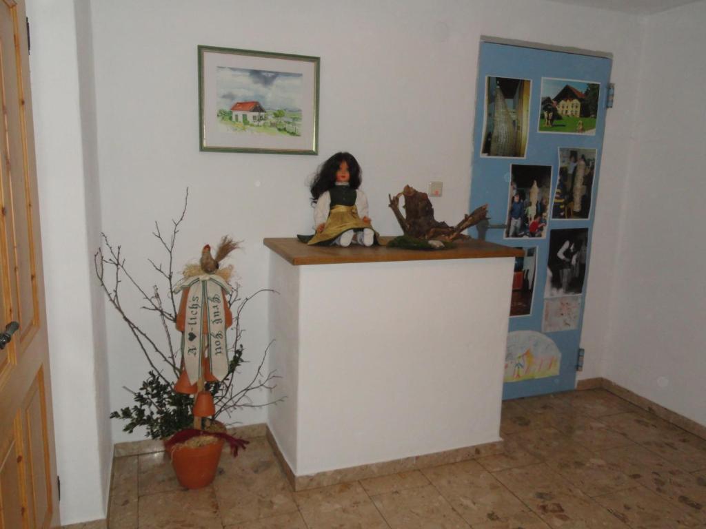 Baby- Und Kinderhof Aicherbauer Seeham Quarto foto